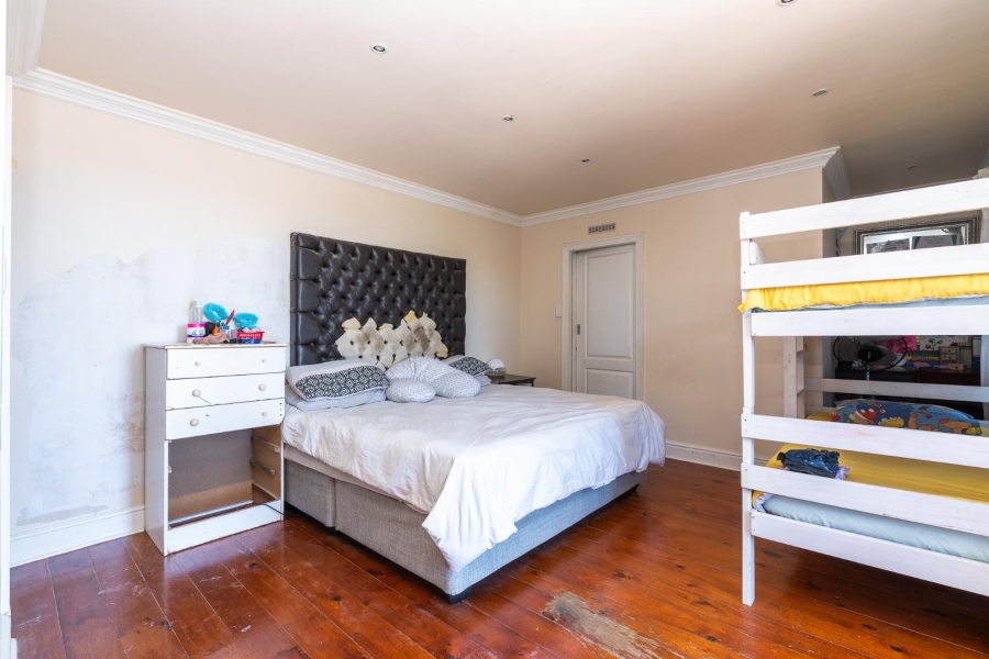 8 Bedroom Property for Sale in Walmer Estate Western Cape